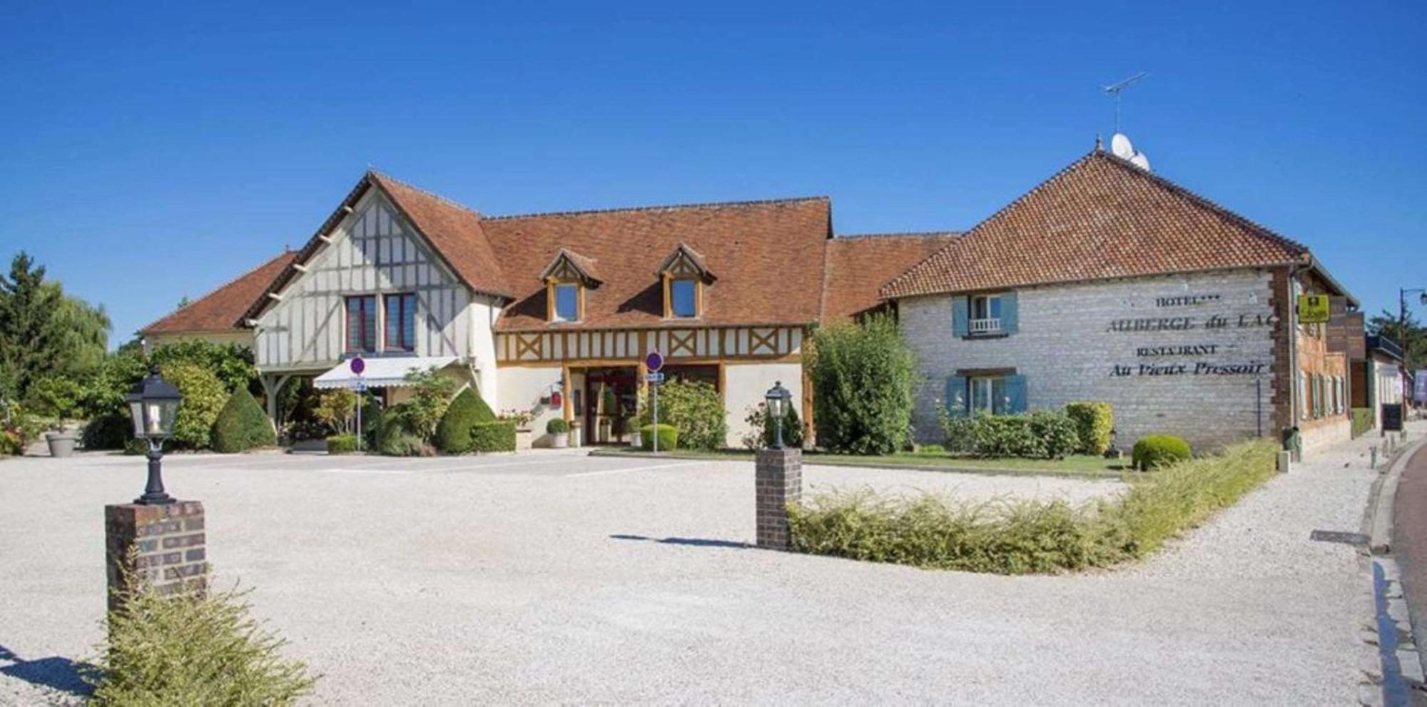 Logis Maison Gublin - Auberge du Lac Mesnil-Saint-Père Exterior foto